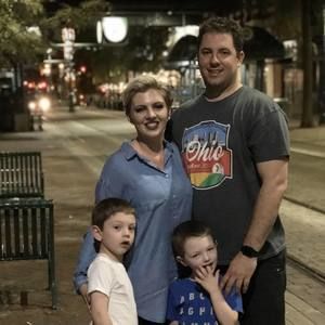 Meet your Posher, April